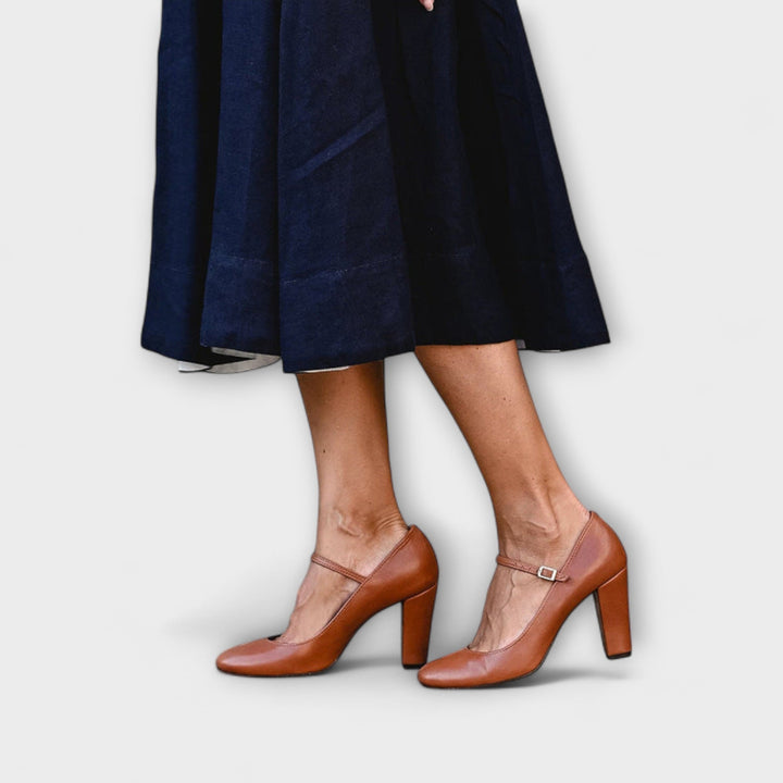 Stella - Dámské lodičky na podpatku s páskem přes nárt