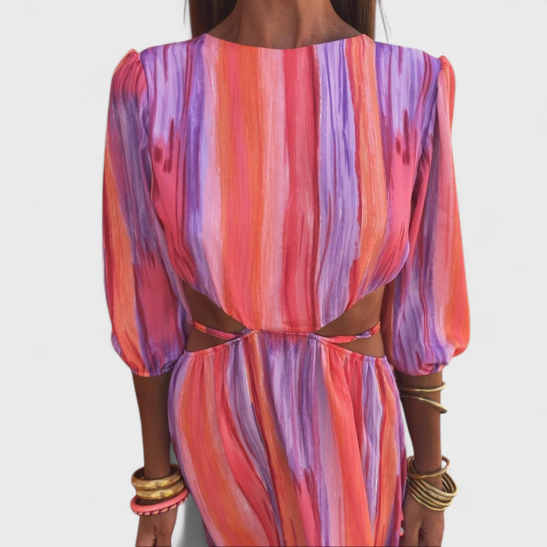 Adéla - Elegantní látka s výřezy