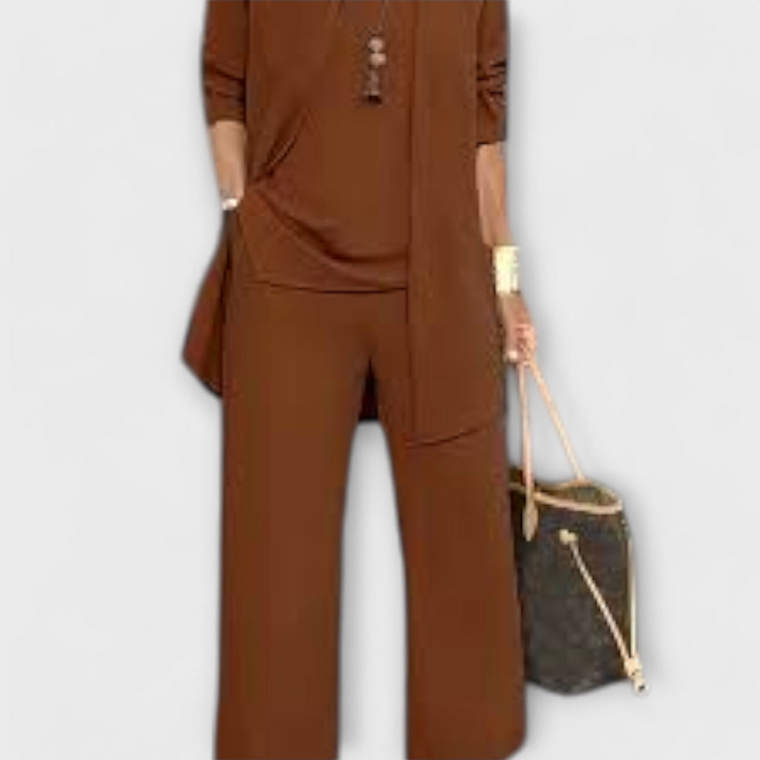 Aneta - Pohodlná trojdílná souprava